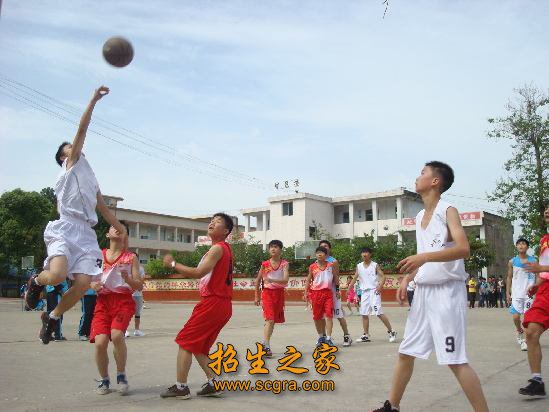 學(xué)生運(yùn)動(dòng)