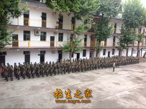 學(xué)生軍訓(xùn)