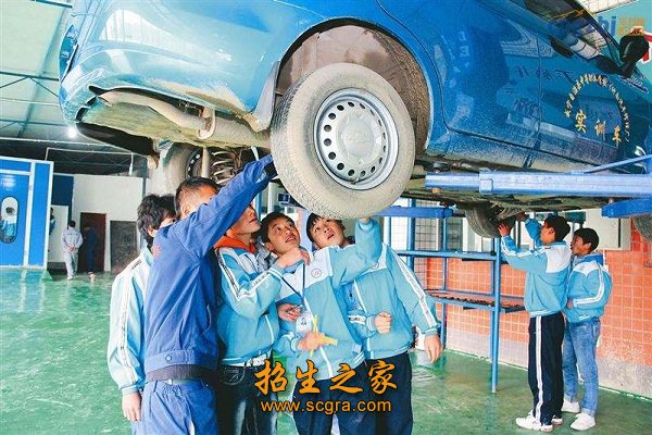 學(xué)生實(shí)訓(xùn)