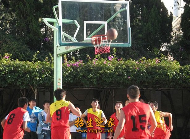 學(xué)生運(yùn)動