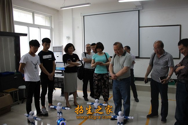 學(xué)校活動(dòng)