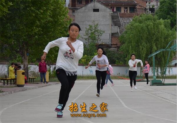 學(xué)生運(yùn)動(dòng)會(huì)