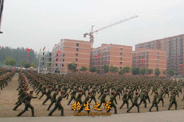 學(xué)生軍訓(xùn)