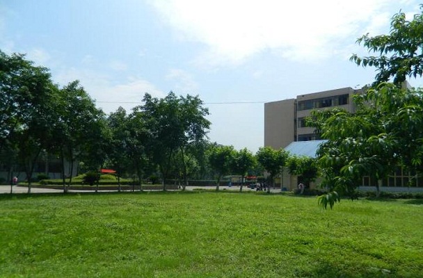 四川廣播電視中等專業(yè)學(xué)校