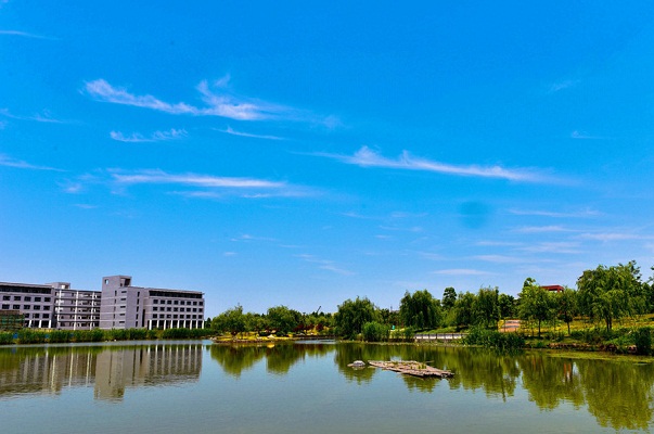 漯河醫(yī)學(xué)高等專科學(xué)校