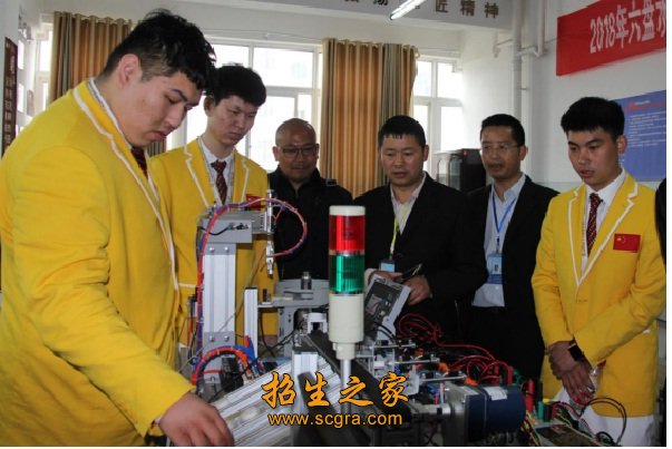 貴州水鋼技師學(xué)院2018年錄取分數(shù)線