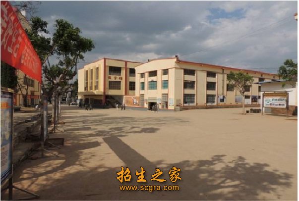 云南昆明工業(yè)學(xué)校2018年錄取分?jǐn)?shù)線