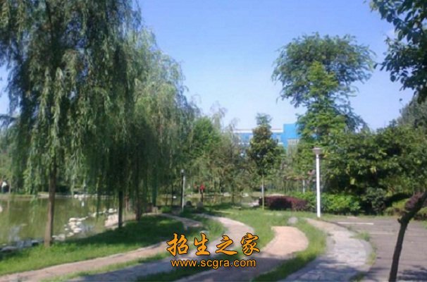 成都五月花高級技工學(xué)校的收費標(biāo)準(zhǔn)和開設(shè)什么專業(yè)