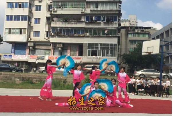 內(nèi)江宏昌職業(yè)技術(shù)學校的管理如何及就業(yè)情況如何