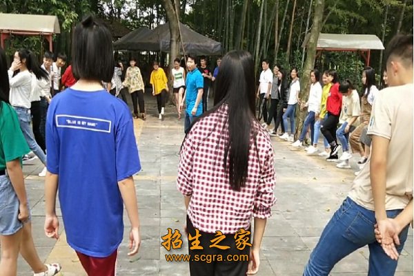 四川省食品藥品學校的辦學性質(zhì)是怎樣的能否繼續(xù)深造