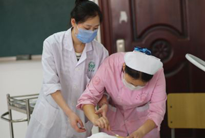 高考發(fā)揮失常沒(méi)上重點(diǎn)大學(xué)，是復(fù)讀還是打工?