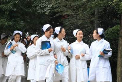 2020年成都華大醫(yī)藥衛(wèi)生學校招生辦聯(lián)系電話