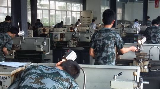 2020年成都機電技術(shù)學校招生對象及招生條件