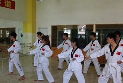 成都新運(yùn)職業(yè)學(xué)校鐵路安檢2