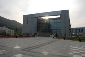 廣元利州中專學(xué)校-學(xué)校大門