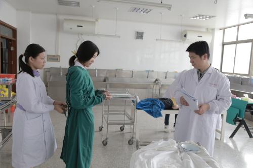 醫(yī)學(xué)專(zhuān)業(yè)自考