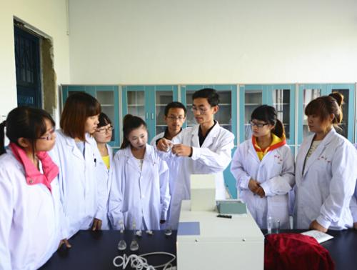 醫(yī)學(xué)專(zhuān)業(yè)自考