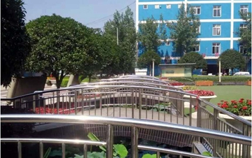 (成都郫縣希望職業(yè)技術(shù)學(xué)院)環(huán)境介紹 (成都郫縣希望職業(yè)技術(shù)學(xué)院)環(huán)境介紹