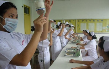 成都鐵路衛(wèi)生學校