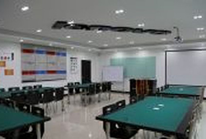 攀枝花市經(jīng)貿(mào)旅游學(xué)校聯(lián)想3C實(shí)作中心