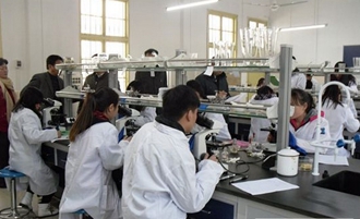 成都信息技術(shù)學(xué)校