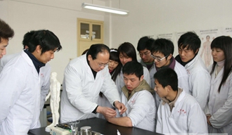 成都信息技術(shù)學(xué)校