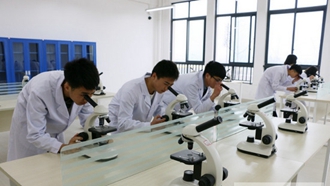 樂山市醫(yī)藥科技學校成都校區(qū)