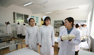 廣安市中等衛(wèi)生職業(yè)技術(shù)學(xué)校教學(xué)活動(dòng)