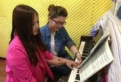 達州百島湖職業(yè)技術(shù)學校鋼琴課