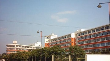 成都中醫(yī)藥大學(xué)校園環(huán)境