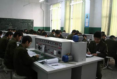 達州百島湖職業(yè)技術(shù)學(xué)校電子與信息技術(shù)2