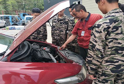 四川鍋爐高級技工學校汽車制造與檢修3 四川鍋爐高級技工學校汽車制造與檢修3