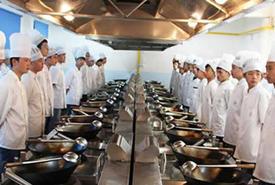 四川省五月花學院廚師烹飪專業(yè)招生如何「初中起點」