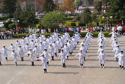 初中生到成都衛(wèi)校學護理畢業(yè)好找工作嗎