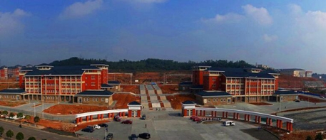 四川中醫(yī)藥高等?？茖W(xué)校校園風(fēng)光