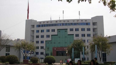 （四川省紅十字衛(wèi)生學(xué)校）校園環(huán)境