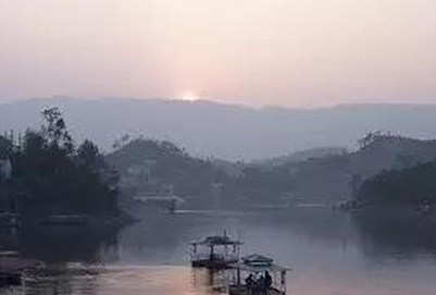 達(dá)州市高級(jí)技工學(xué)校導(dǎo)游與飯店（酒店）管理