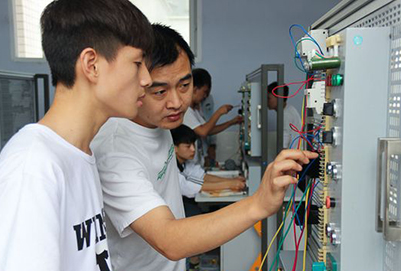 四川省電子商務(wù)學(xué)校技能實(shí)訓(xùn)