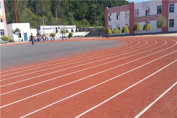 成都工業(yè)職業(yè)技術(shù)學(xué)院學(xué)費貴嗎