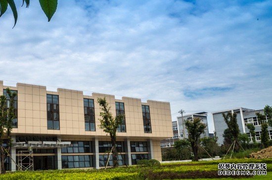 重慶市護理職業(yè)學院招生錄取分數(shù)線