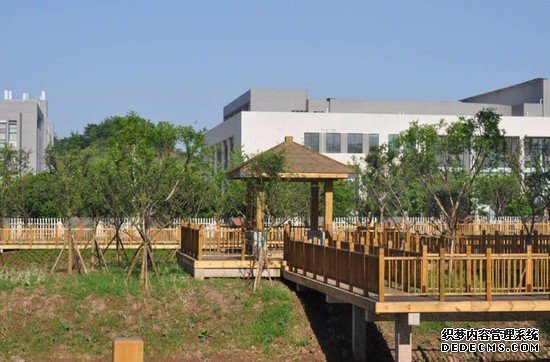 重慶市醫(yī)藥高等專(zhuān)科學(xué)校寢室宿舍條件與學(xué)校食堂