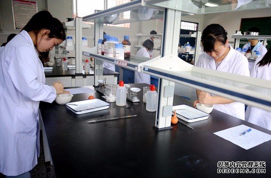 重慶市醫(yī)藥學(xué)校地址在哪里