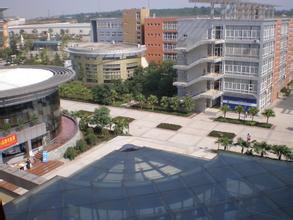 成都文理學(xué)院東校區(qū)