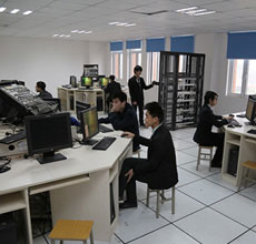 成都五月花計(jì)算機(jī)學(xué)校