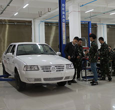 成都五月花高級(jí)技工學(xué)校汽修專業(yè)