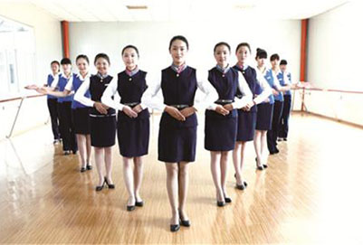 遵義航空專(zhuān)修學(xué)院2025年空乘面試條件