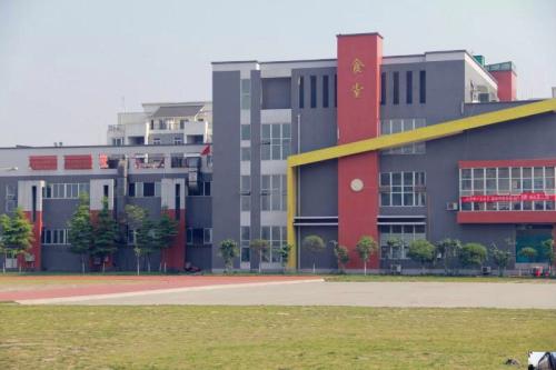 成都機(jī)電工程學(xué)校