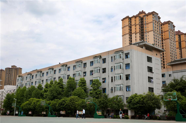 2025年雅安職業(yè)技術(shù)學(xué)院招生簡(jiǎn)章