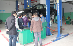 2025年重慶市兩江職業(yè)教育中心招生簡(jiǎn)章