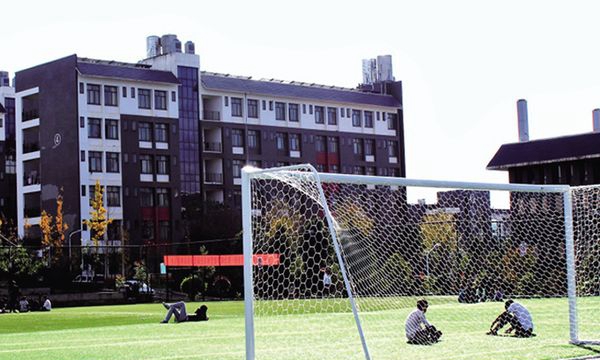 云南城市建設(shè)職業(yè)學(xué)院足球場